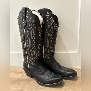 Ariat Women’s Cowboy Boot
